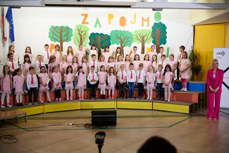 046_Zapojmo pomladi II_dan